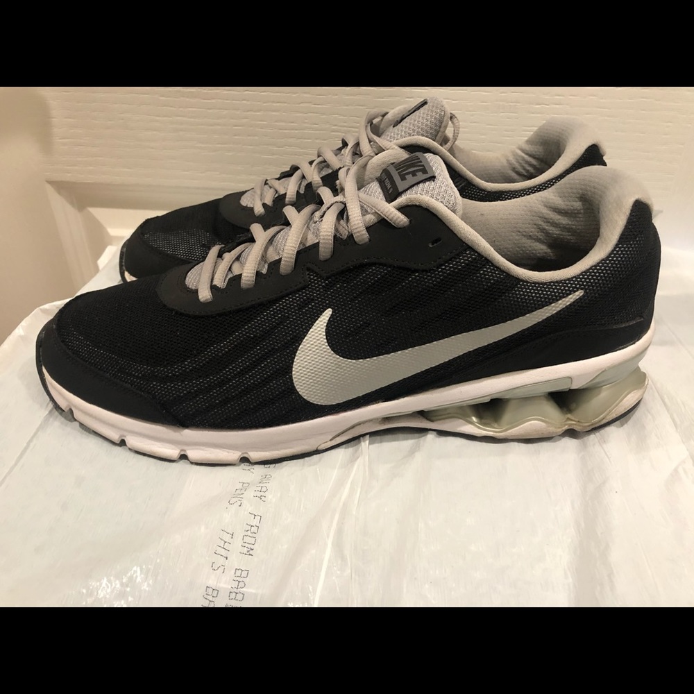 Nike Reax Run 9 Men's Sz 13 Navy Running Shoe
